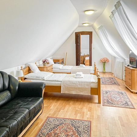 Hotel Salamander - Garni Banská Štiavnica Kültér fotó