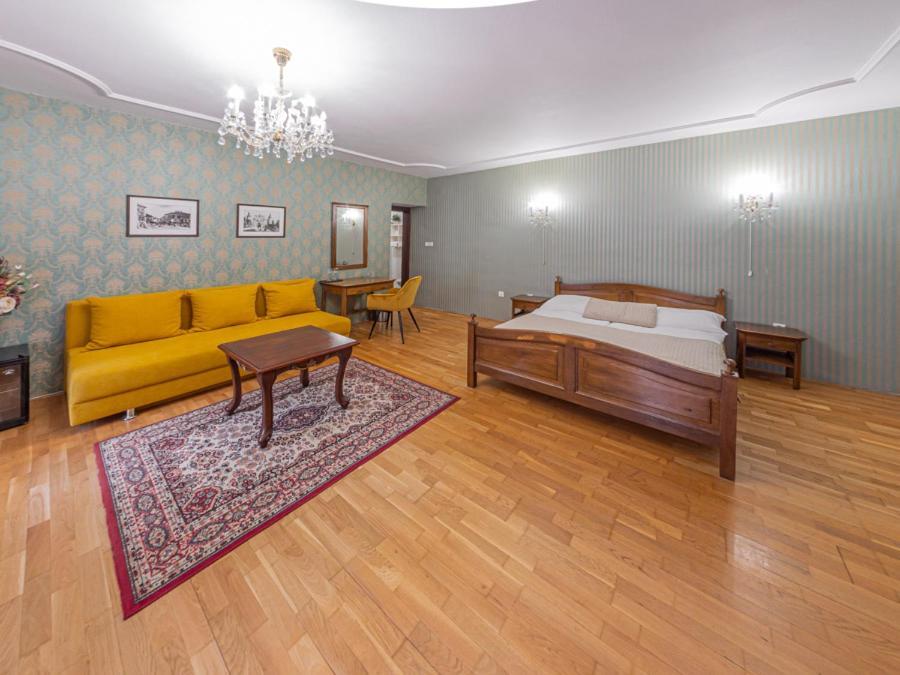 Hotel Salamander - Garni Banská Štiavnica Kültér fotó