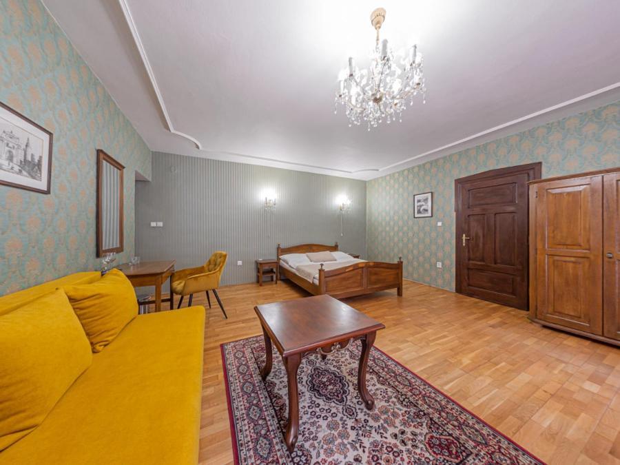 Hotel Salamander - Garni Banská Štiavnica Kültér fotó