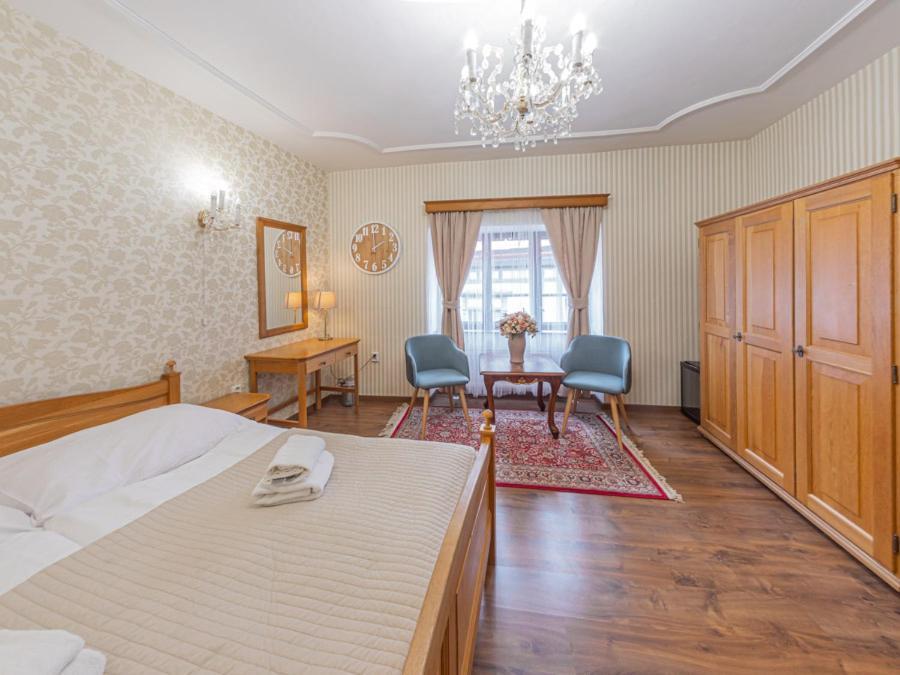 Hotel Salamander - Garni Banská Štiavnica Kültér fotó