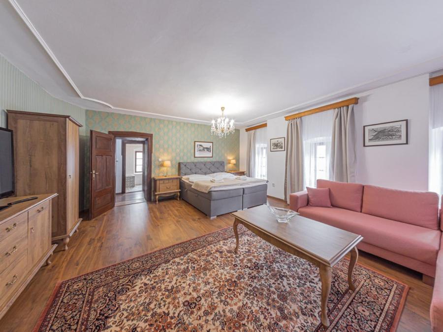 Hotel Salamander - Garni Banská Štiavnica Kültér fotó