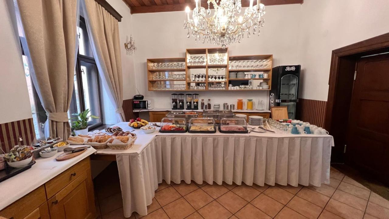 Hotel Salamander - Garni Banská Štiavnica Kültér fotó